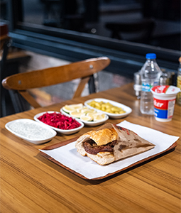 Ekmek Arası Sucuk