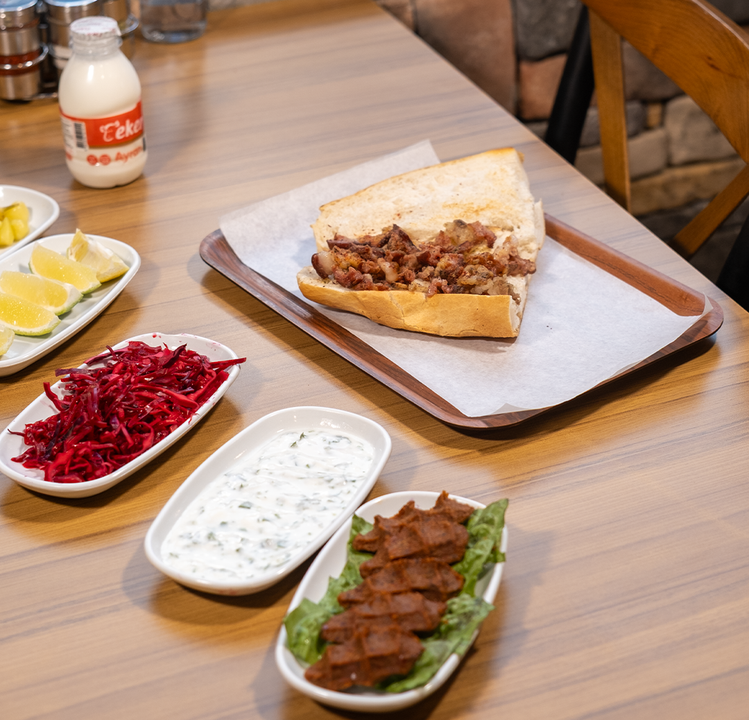 Kokoreçler